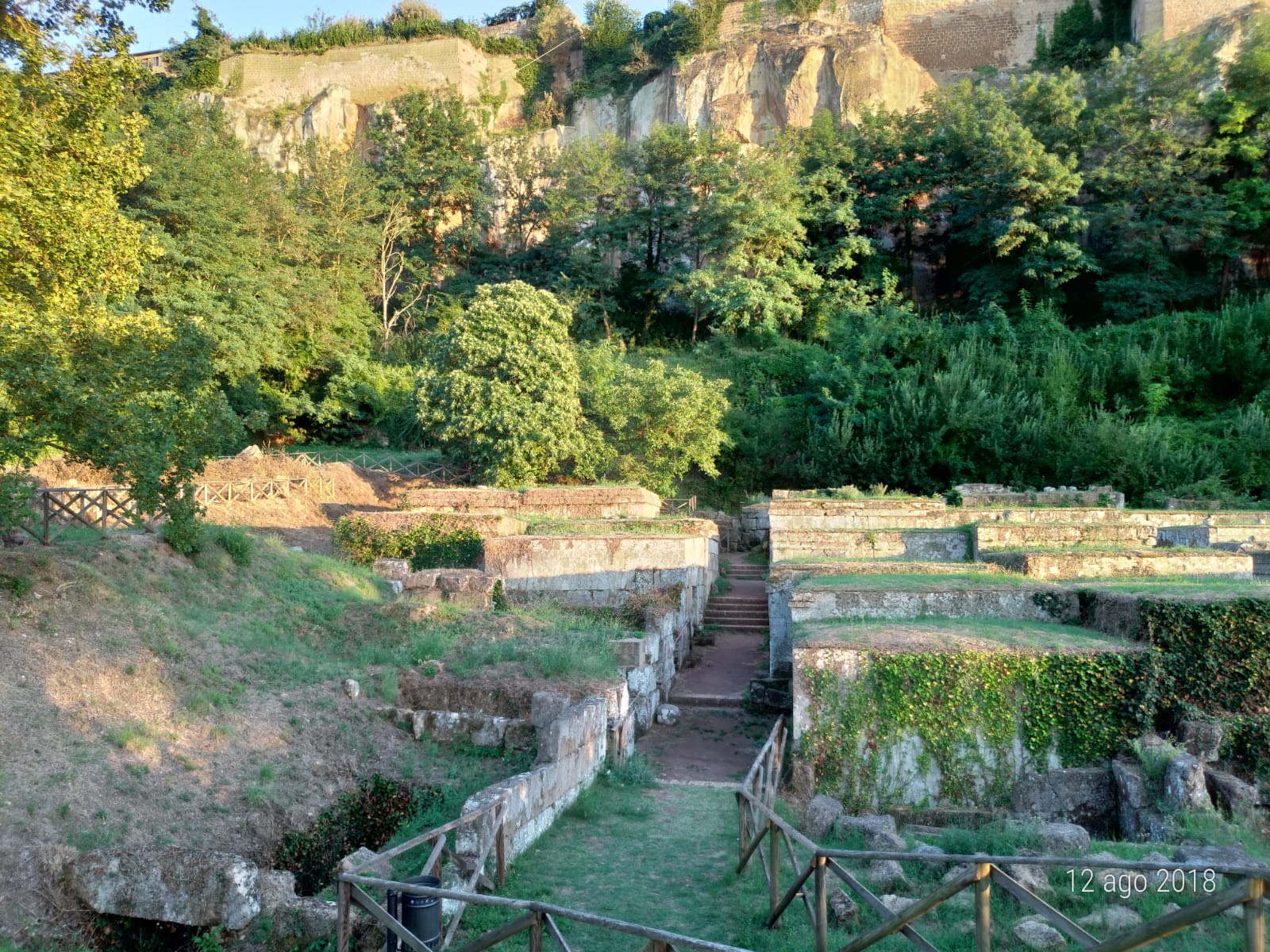 Agosto alla Necropoli