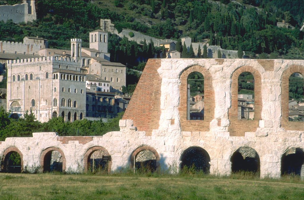 Parco archeologico del Teatro romano di Gubbio. Chiusura parziale.