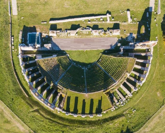 IL PARCO ARCHEOLOGICO DEL TEATRO ROMANO DI GUBBIO INAUGURA LA STAGIONE DEI CANTIERI.