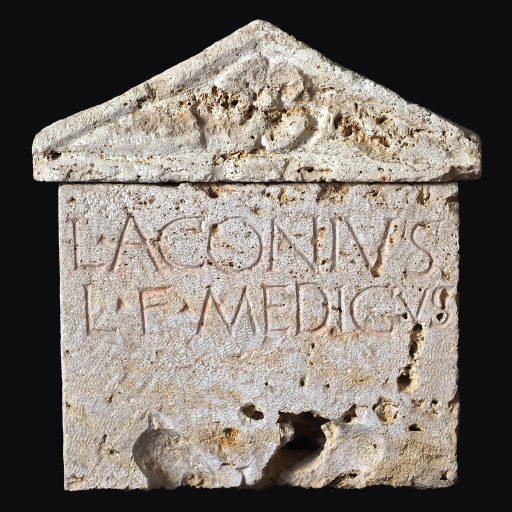 4 Urna di Lucio Aconio n 35 scontornata